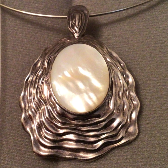 Jewelry - Stunning Vintage Large Sterling Silver Mother Of Pearl Pendant